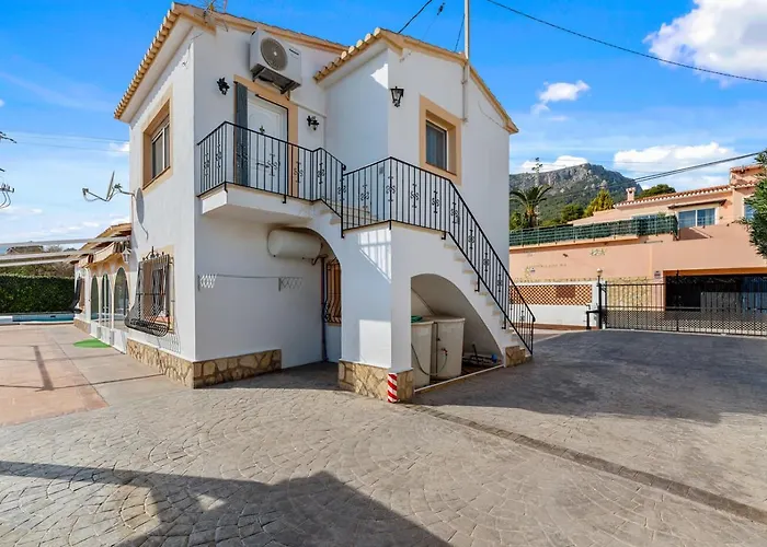 ヴィラ Mercedes - Plusholidays *