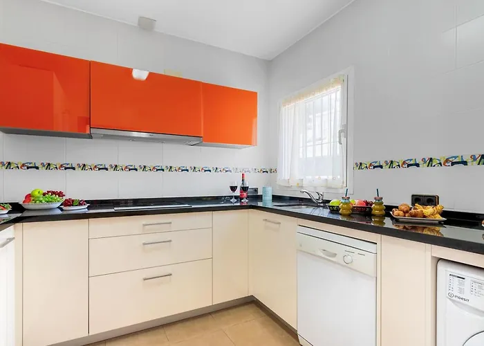 Mercedes - Plusholidays * カルプ