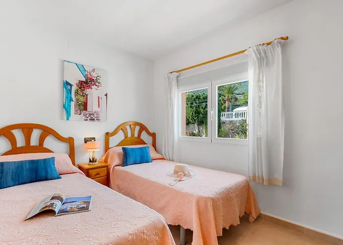 Mercedes - Plusholidays ヴィラ カルプ