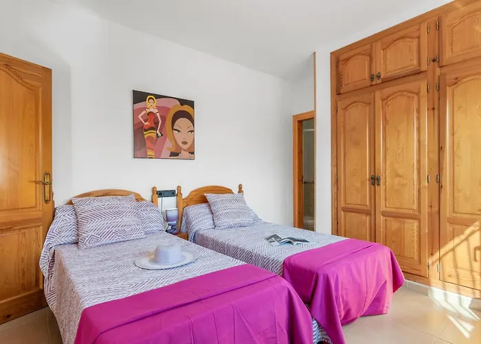 Mercedes - Plusholidays ヴィラ カルプ