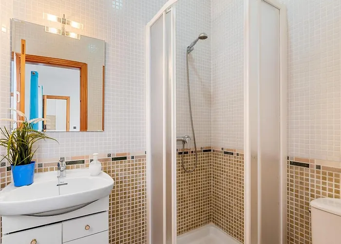 Mercedes - Plusholidays *